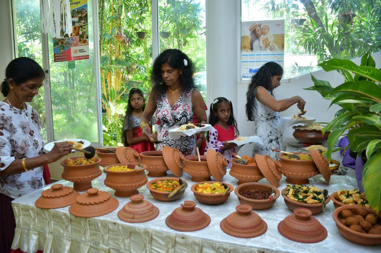 Green Garden Resort Habarana Esterno foto